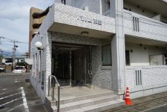 土地148坪の角地で資産性高いです。（近隣土地坪単価96万円で成約事例あり）