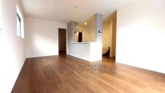 同仕様写真。16帖の導線まで考えられたデザインのリビングです。