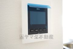 防犯性もばっちり、大きなTVモニター付きインターホン完備。大きなモニターで玄関先をしっかりと確認できます。