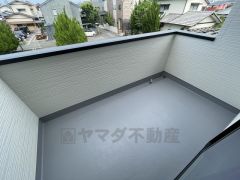 陽当たりの良いバルコニーです。お洗濯やお布団干しはもちろん、日光浴スペースにも。