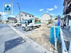 現地（2025年10月）撮影。石丸小学校徒歩5分＾＾お気に入りの家具とインテリアで素敵な部屋を作りましょう。