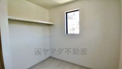 オープンクローゼットはお部屋を広く感じられます＾＾