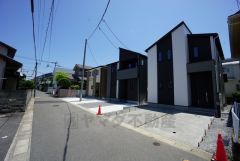 前面道路幅員：北側約4.5ｍ。完成をお楽しみに＾＾