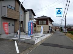 住人以外の車の進入も少なく、小さなお子様を持つご家庭にも安心です。