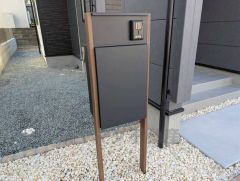 郵便受けは宅配ボックス付きで大変便利です