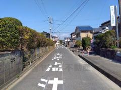 きれいに整備された歩道。
