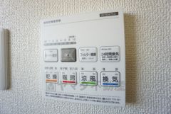 冬場のヒートショック対策、梅雨や花粉の時期には洗濯物の乾燥に。一年中活躍できる浴室暖房乾燥機です＾＾