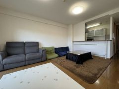 キッチンから会話が弾みそうなダイニングです。お友達や親せきをお招きするのも楽しみになりますね＾＾
