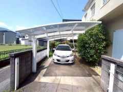 カースペースは2台分確保＾＾ご夫婦で1台ずつ所持されているご家庭も、来客時も安心ですね。