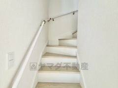 リビング階段は顔を合わせる時間が増えるので、ご家族とのコミュニケーションがとりやすく距離がグッと縮まりそうですね＾＾