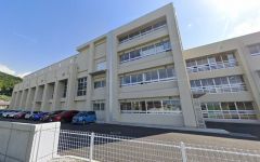 鏡山小学校