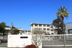 姪浜小学校