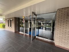 ゆったりとしたエントランスで、帰宅時も気持ちに余裕が生まれます＾＾上品な印象を与えてくれる空間なので来客対応もしやすいですね＾＾