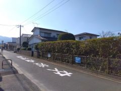 前面道路約6ｍ（歩道含む）