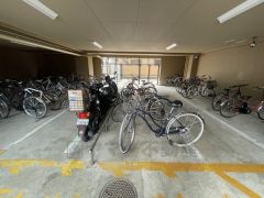 共用部。駐輪場完備。