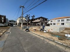 前面道路幅：4ｍ 落ち着いた住宅地内で快適な生活を実現してみませんか＾＾