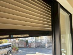 1階には防犯シャッターがついてます。