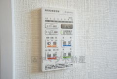 浴室暖房乾燥機には、暖房、乾燥、涼風、換気の4つの機能が付いています。タイマー付きです。換気・雨の日の洗濯も安心です＾＾