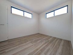 居室としてももちろん、収納や書斎、お子様のプレイスペースにも＾＾使い勝手が良さそうです＾＾