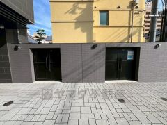 ごみ置き場。