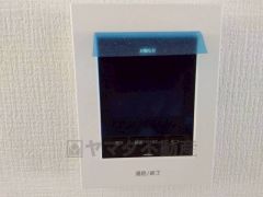 防犯性、セキュリティ対策に安心できるテレビモニター付きインターフォンです。セールスマン対策にもなり安心できます。