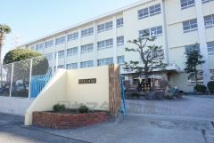 長尾中学校