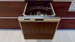 炊事時間を大幅に短縮できる食器洗浄乾燥機付き＾＾食器を洗う手間が減るので家族とのコミュニケーションの時間や自分の時間が増えますね。 