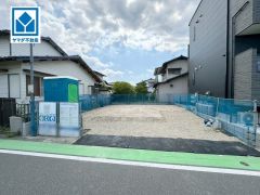 小・中学校が徒歩10分以内。通学の負担が少なく、お子様も安心して通える環境