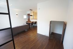 階段下の空間を有効活用した収納スペースです＾＾