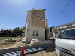 オール電化住宅。駐車スペース2台。お気軽にお問い合わせください＾＾