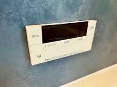 お湯の量や温度調整したい時、簡単に操作できるのでどんな季節でも快適なバスタイムになりそうです＾＾
