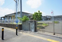 糸島市立東風小学校まで徒歩9分