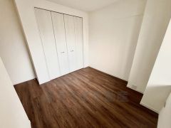 クローゼット付きなので、すっきりと整理整頓でき気持ちよく過ごせますね＾＾