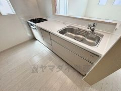 ご家族と会話の弾みそうなリビングです。