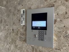 共用部、オートロック付き。