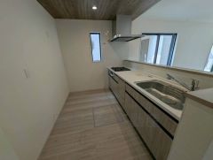 ご家族と会話の弾みそうなリビングです。