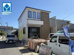 スーパーやコンビニなども近く周辺環境充実。快適でゆとりのある生活空間で新生活を始めましょう＾＾