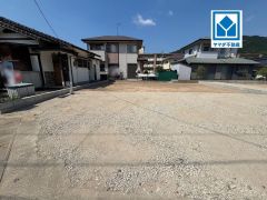 南向きバルコニーで陽当たり良好　ご家族でのびのび暮らせる住まいです＾＾