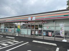 セブンイレブン　唐津鏡神社店
