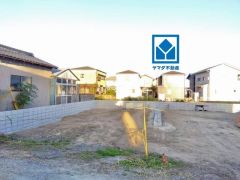 1号棟。落ち着いた住宅地内で快適な生活を実現してみませんか。周辺の買い物施設等が充実しており生活環境が整っています。