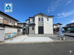 新築分譲限定1棟＾＾ 小学校と最寄りスーパーも徒歩15分圏内にあり、快適な住環境です＾＾