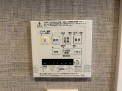 浴室暖房乾燥機には、暖房、乾燥、涼風、換気の4つの機能が付いています。タイマー付きです。換気・雨の日の洗濯も安心です＾＾