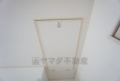 小屋裏収納付き。