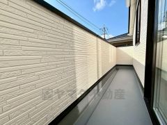 陽当たりの良いバルコニーです。