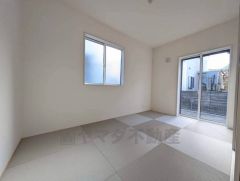 南に面した和室です