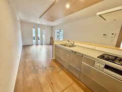 導線が考えられたリビングダイニングなので忙しい時間でも効率よく動けますね＾＾