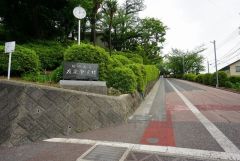 友泉中学校