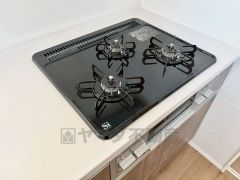 リビング階段は顔を合わせる時間が増えるので、ご家族とのコミュニケーションがとりやすく距離がグッと縮まりそうですね＾＾