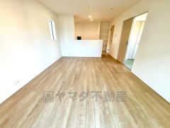 リビングには和室が隣接しており、普段は繋げて広々空間として、来客時は客間としても＾＾