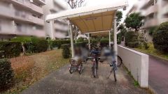 敷地内駐輪場。